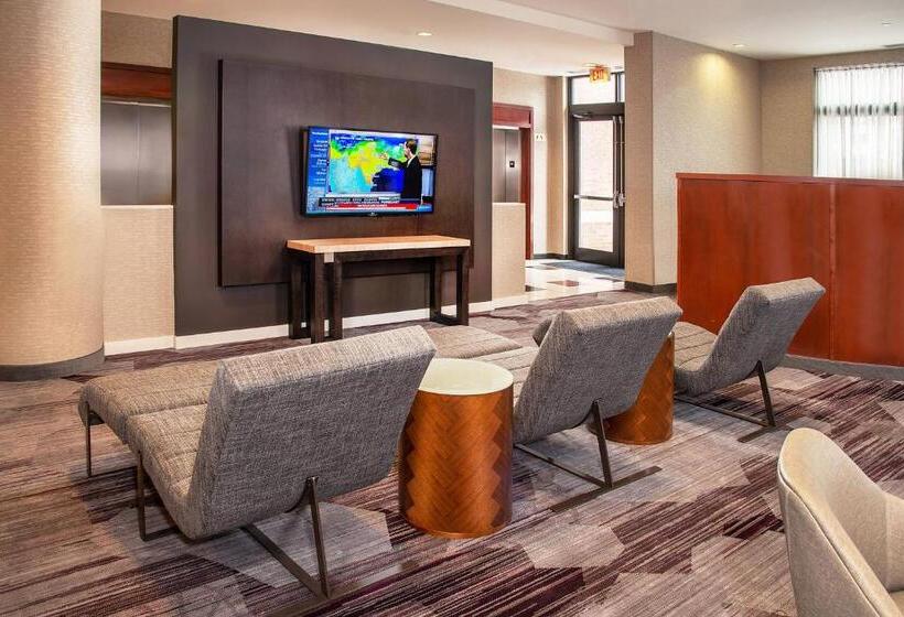 هتل Courtyard By Marriott Dunn Loring Fairfax