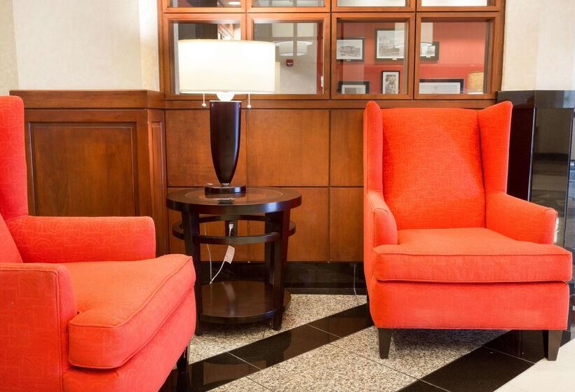 هتل Drury Inn & Suites Montgomery