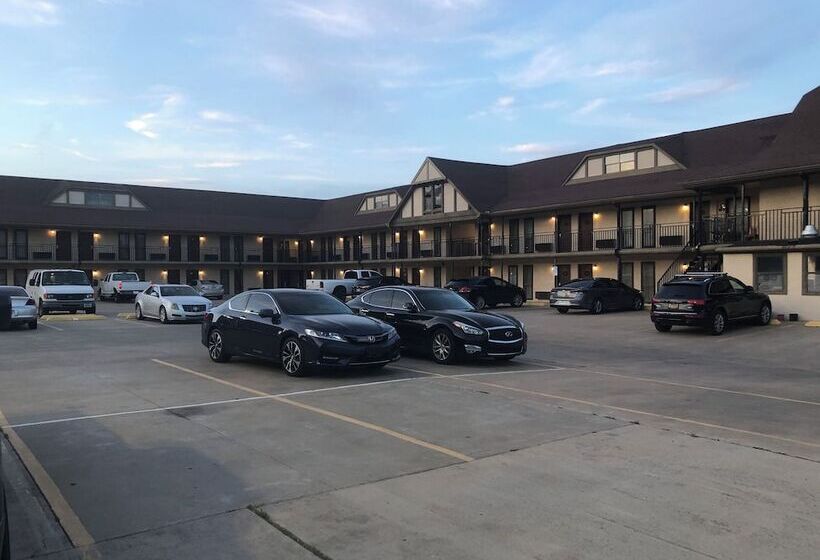 هتل Executive Inn