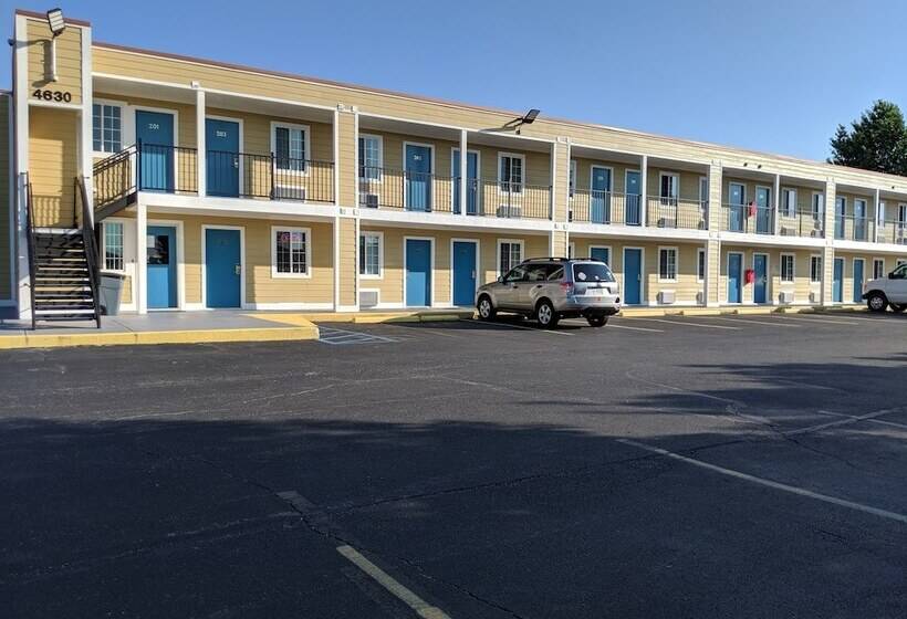 هتل Executive Inn