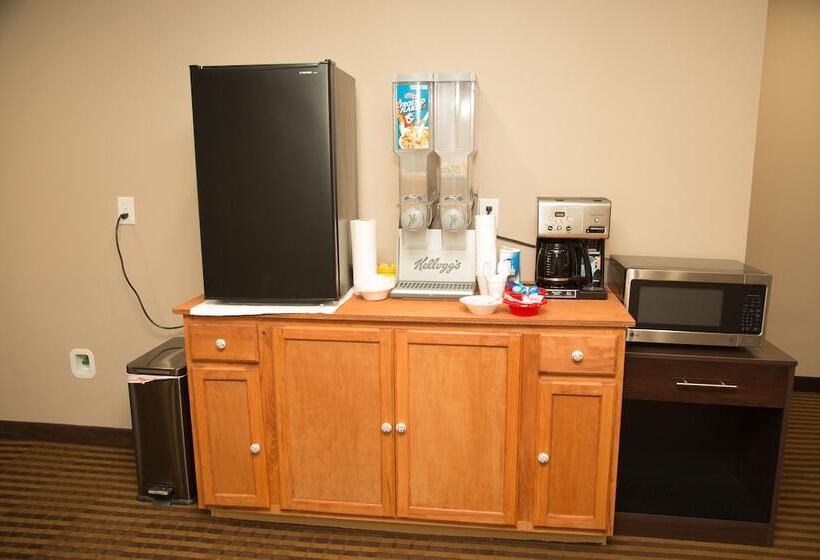 هتل Executive Inn