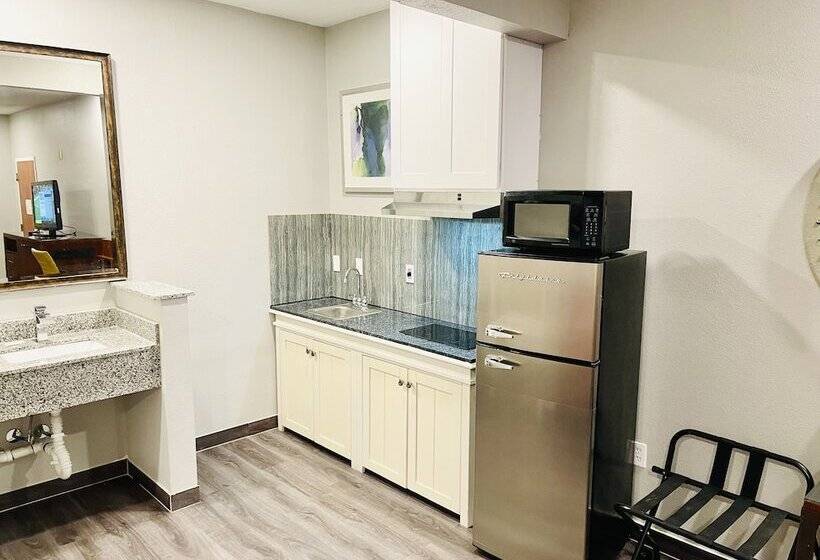 Отель Americas Best Value Inn La Porte