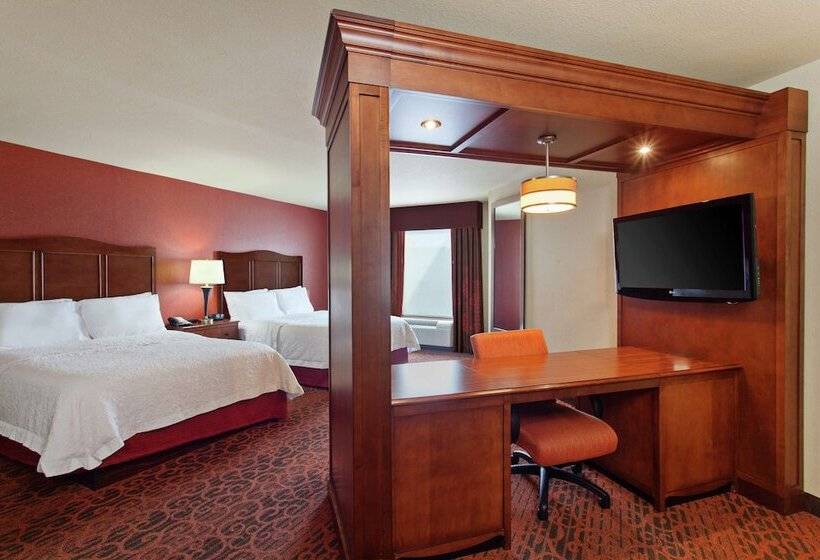 هتل Hampton Inn And Suites Seattle Airport 28th Avenue