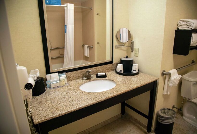 ホテル Hampton Inn & Suites Sharon