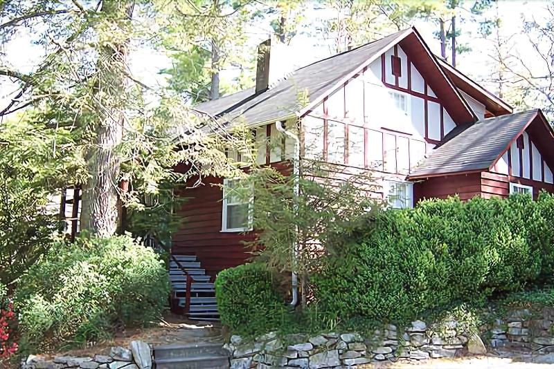 ホテル Highland Lake Inn & Resort  Flat Rock