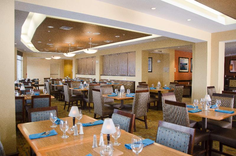 هتل Hilton Garden Inn Watertown/thousand Islands