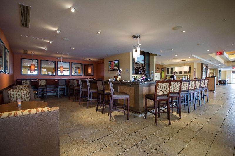 هتل Hilton Garden Inn Watertown/thousand Islands