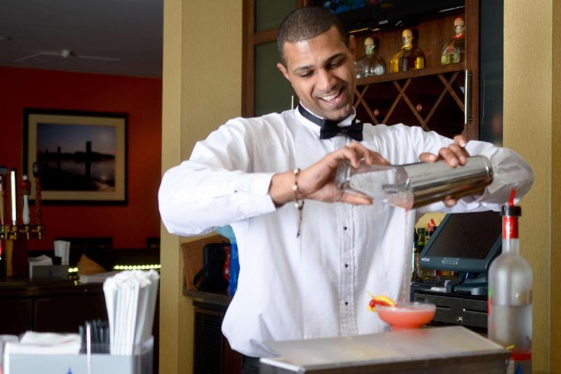 هتل Hilton Garden Inn Watertown/thousand Islands