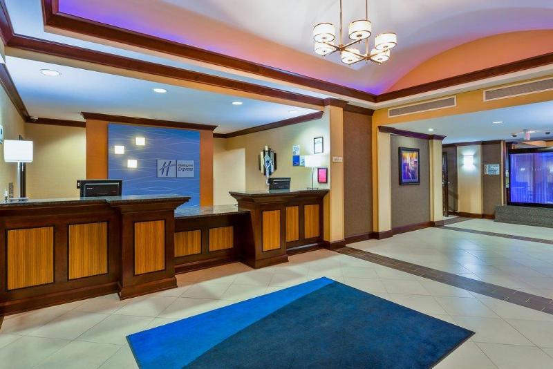 Holiday Inn Express Hotel & Suites Salina, An Ihg