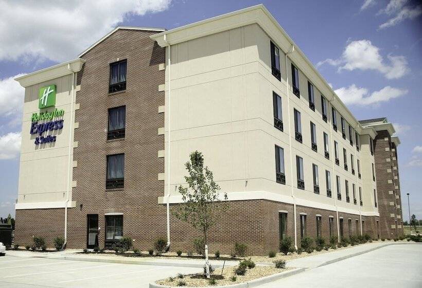 Hotel Holiday Inn Express & Suites Marion Northeast