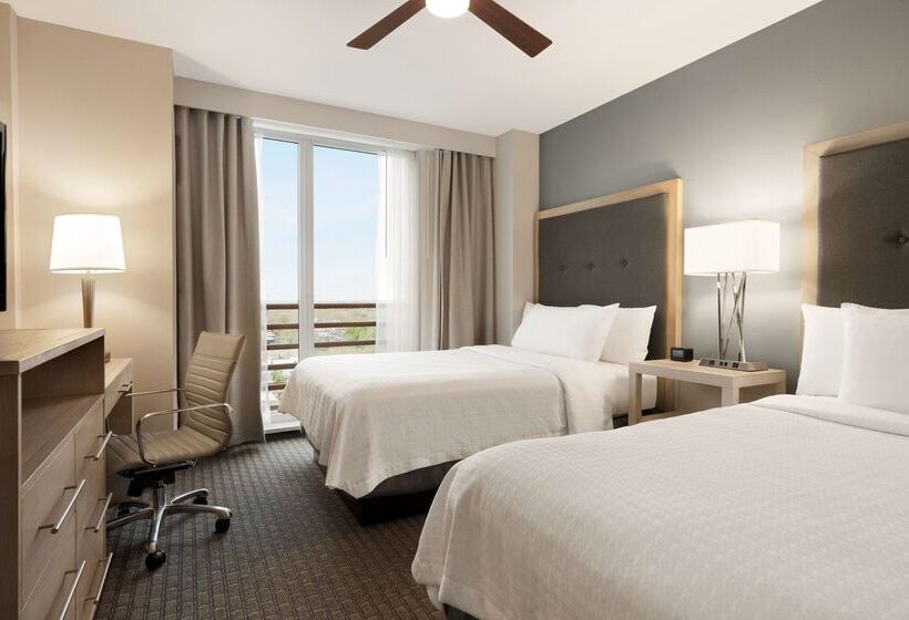 هتل Homewood Suites By Hilton University City