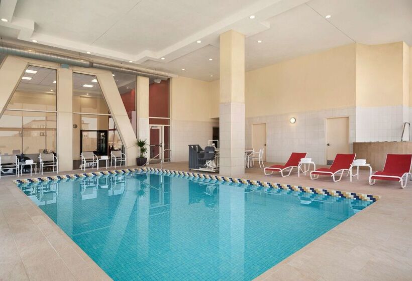 هتل Homewood Suites By Hilton University City