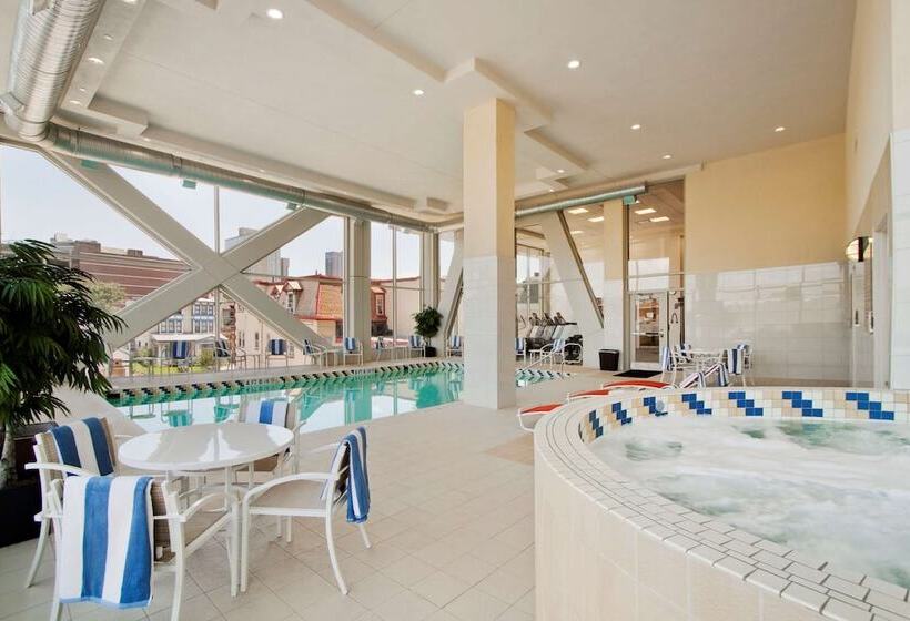 هتل Homewood Suites By Hilton University City