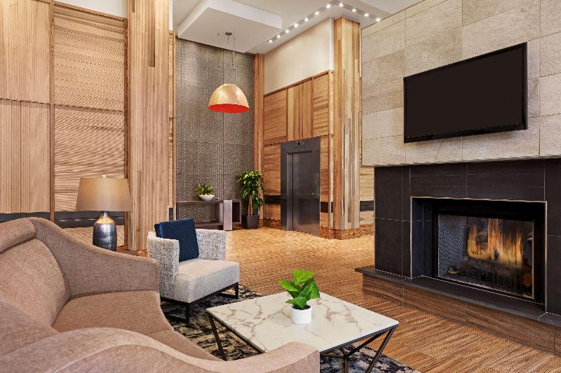 هتل Homewood Suites By Hilton University City
