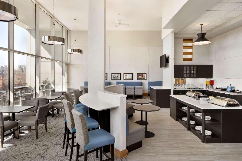 هتل Homewood Suites By Hilton University City