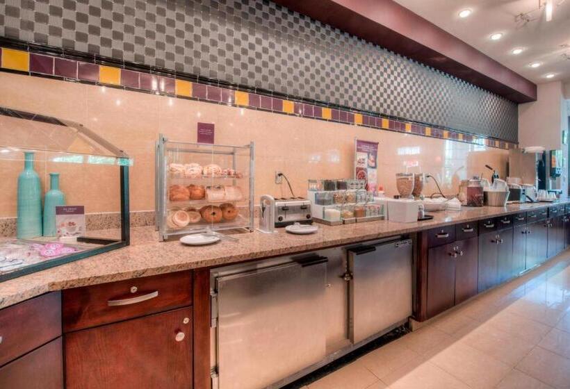 هتل Residence Inn By Marriott Chapel Hill