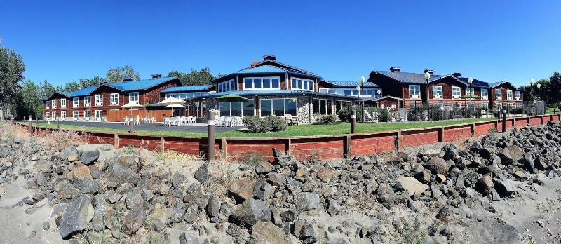 Отель River Lodge And Cabins
