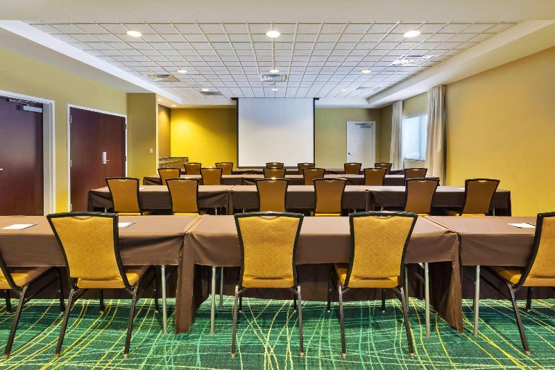 هتل Springhill Suites By Marriott Grand Rapids Airport Southeast