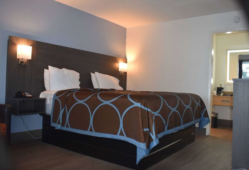 هتل Super 8 By Wyndham Riverside Al