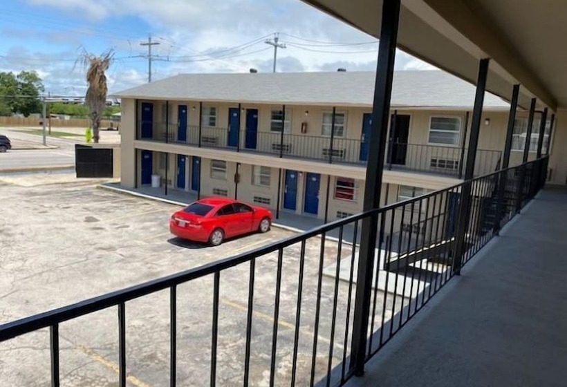 هتل Texas Inn