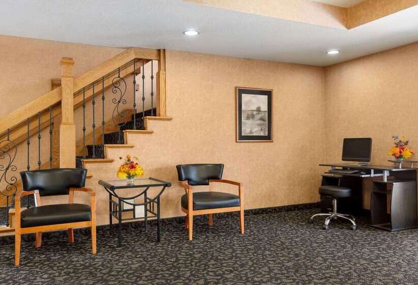 هتل Travelodge By Wyndham North Platte