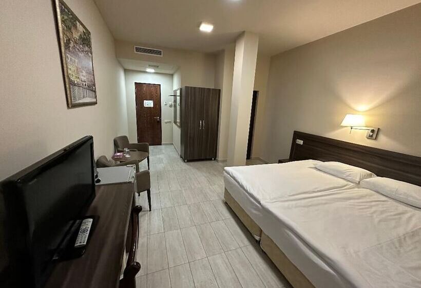هتل Yerevan Deluxe