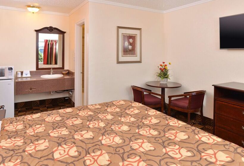 فندق على الطريق Americas Best Value Inn & Suites Klamath Falls