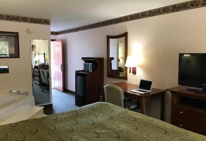 Motel Clairmont Inn & Suites   Warren
