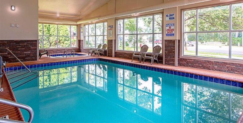مُتل Seasons Inn Traverse City