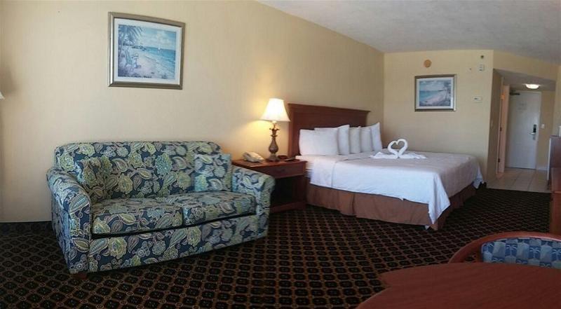 استراحتگاه Emerald Shores Hotel   Daytona Beach