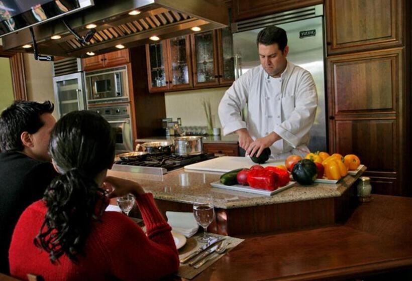 Курорт The Lodge At Woodloch