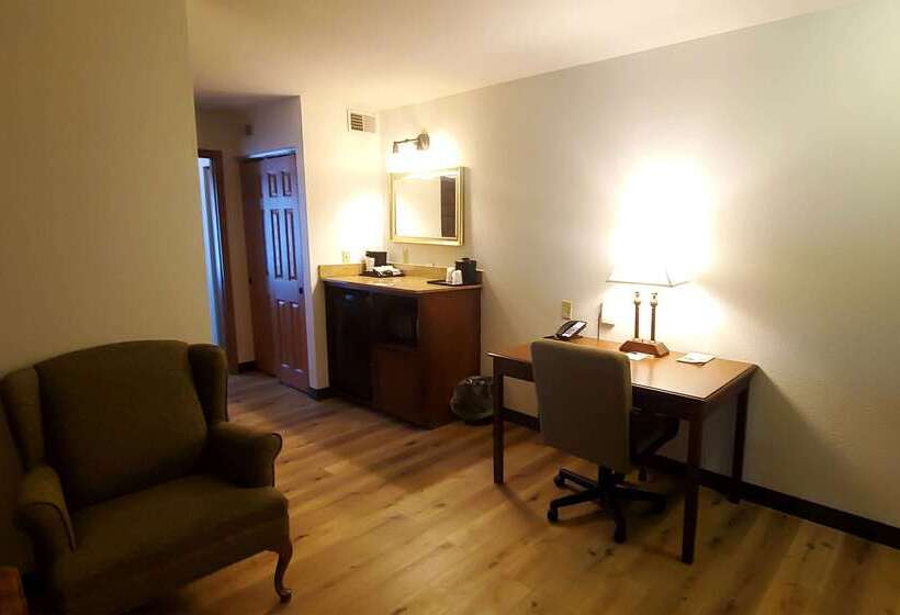 Wingate By Wyndham Youngstown   Austintown