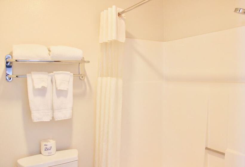 فندق على الطريق Chalet Inn