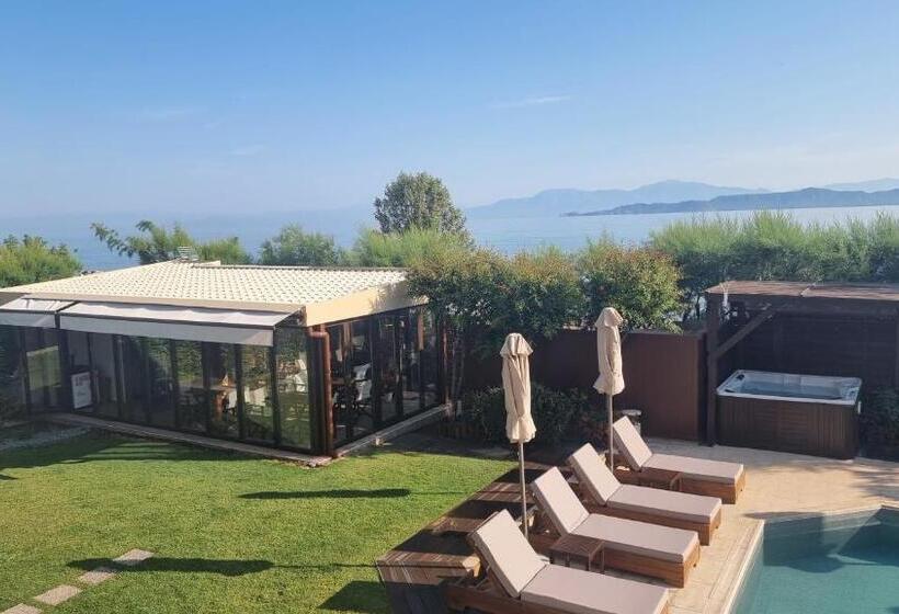 Enalio Suites