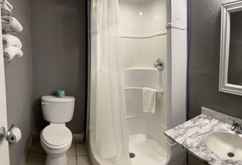 בית מלון כפרי Americas Best Value Inn And Suites Groves