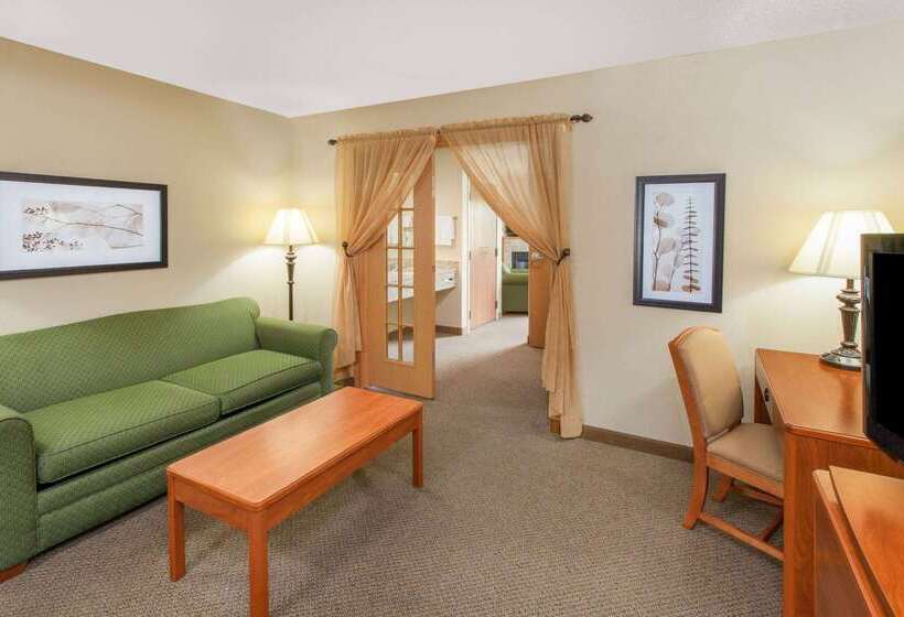 هتل Americinn By Wyndham Greenville