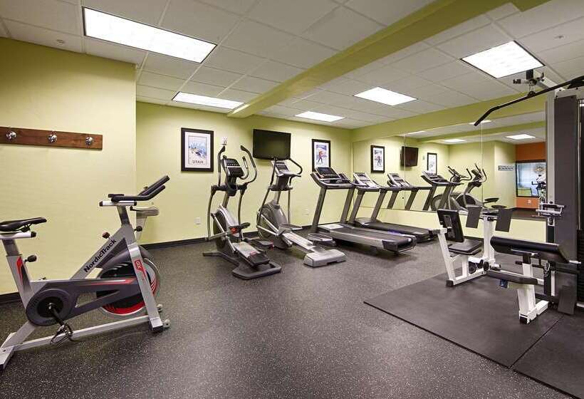 בית מלון כפרי Best Western Plus Layton Park