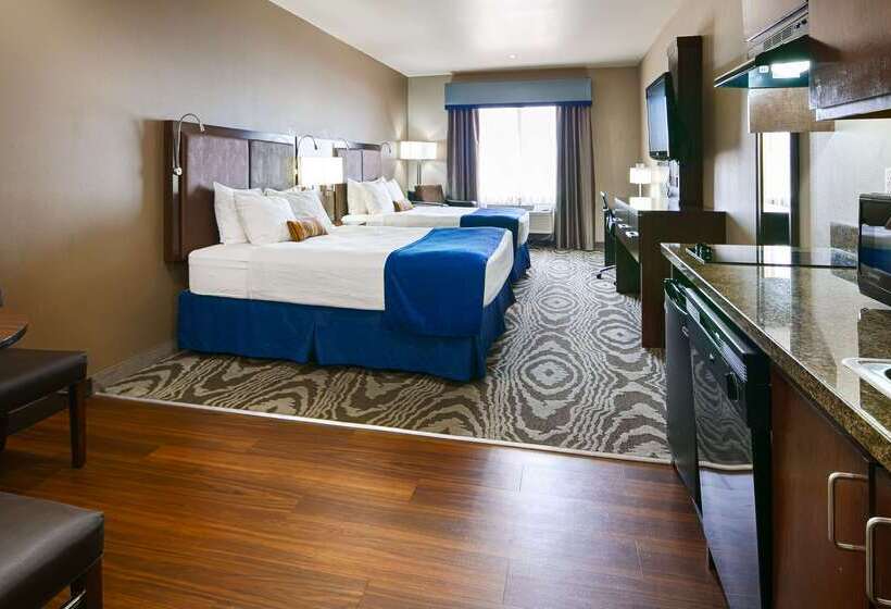 هتل Best Western Plus Williston  And Suites