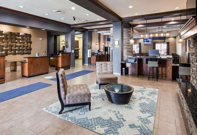 هتل Best Western Plus Williston  And Suites