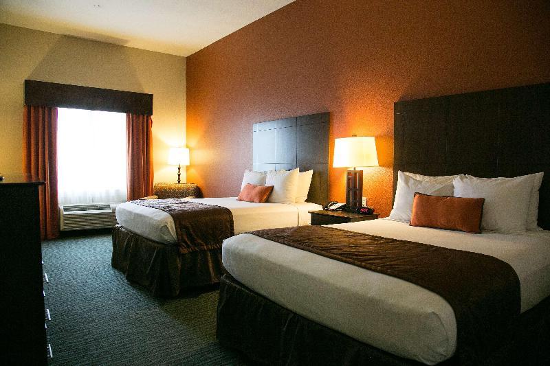 هتل Best Western Plus Williston  And Suites