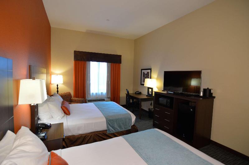 Hotel Best Western Plus Williston  And Suites