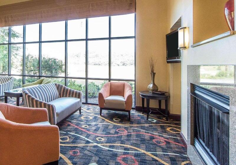 호텔 Comfort Suites Kodak Sevierville