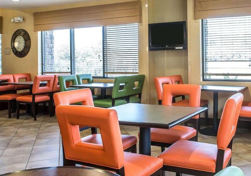 호텔 Comfort Suites Kodak Sevierville