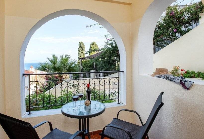 هتل Corfu Pelagos