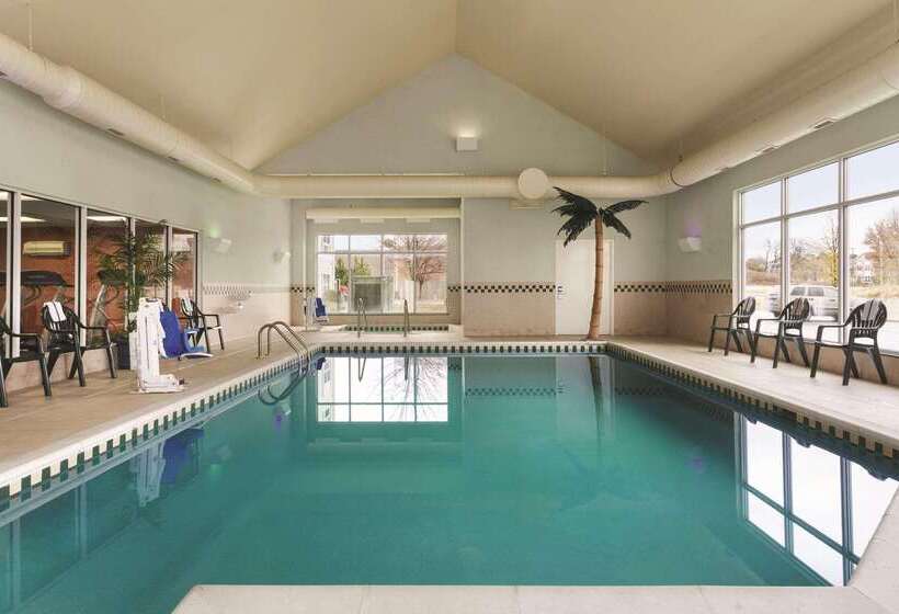 هتل Country Inn & Suites By Radisson, Bentonville South  Rogers, Ar