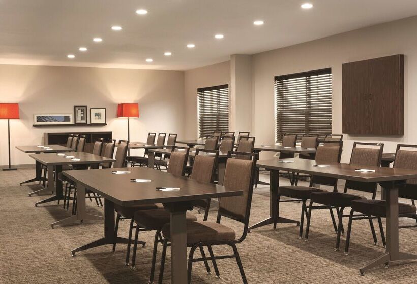 هتل Country Inn & Suites By Radisson, Bentonville South  Rogers, Ar