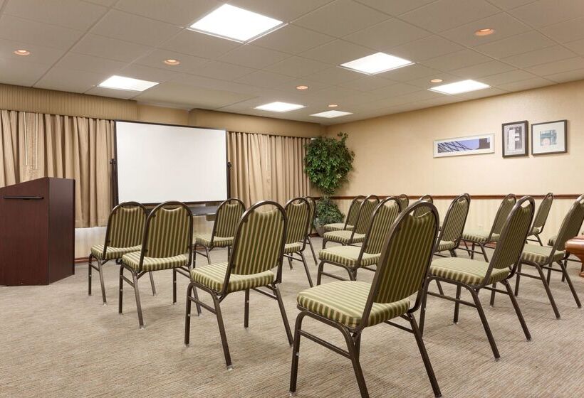 בית מלון כפרי Country Inn & Suites By Radisson, Norman Near University
