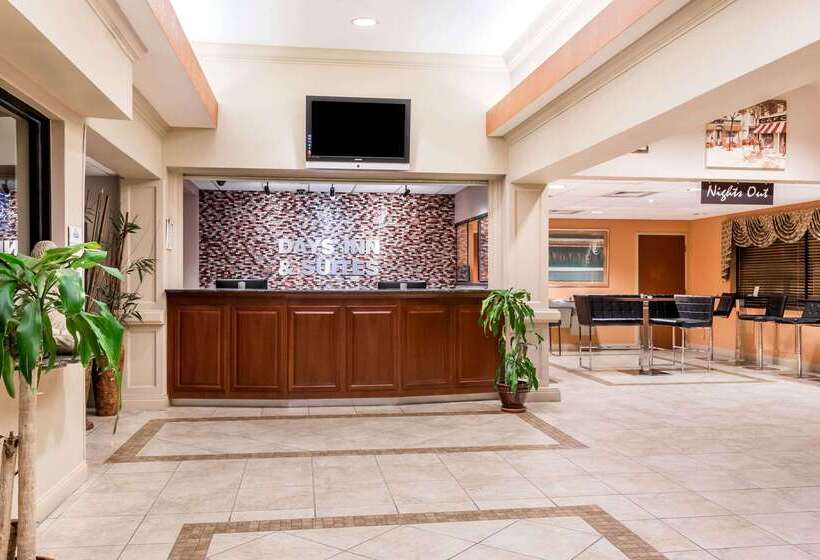 Hotel Days Inn & Suites By Wyndham Lakeland