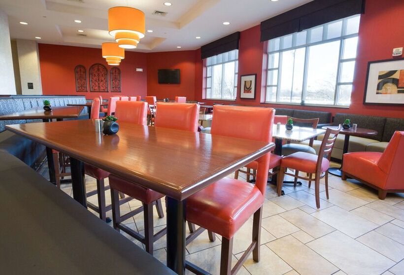 בית מלון כפרי Drury Inn & Suites Columbus Grove City