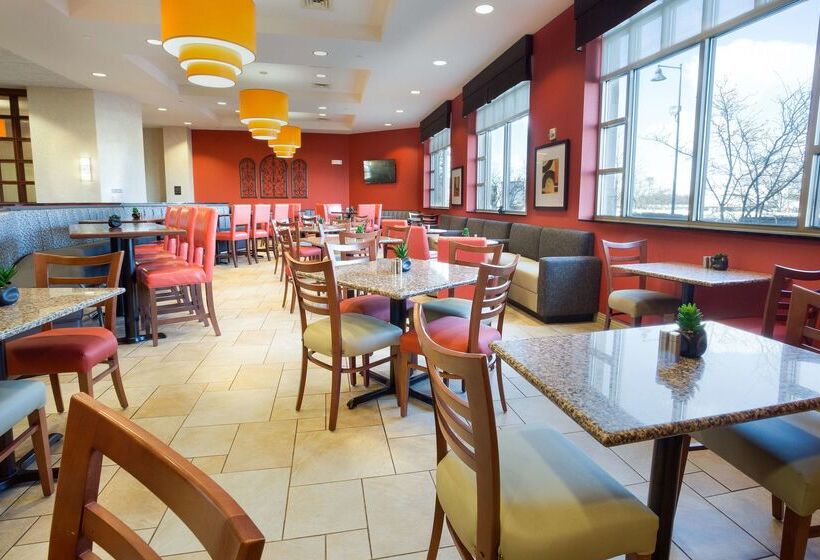 בית מלון כפרי Drury Inn & Suites Columbus Grove City